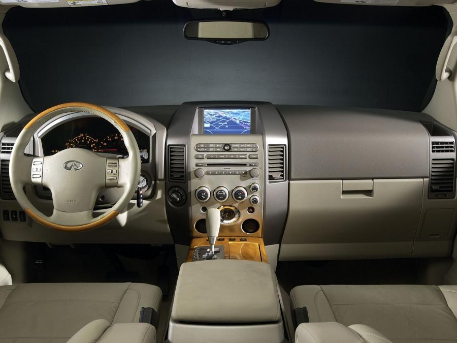  Infiniti QX56 2004 года  (фото 7 из 31)